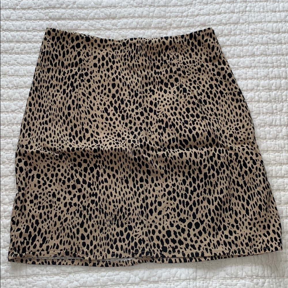 brandy melville skirt